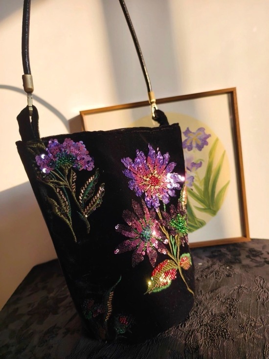 Handmade Handbags - Exquisite Handmade Embroidered Beaded Black Velvet Floral Bucket Evening Bag